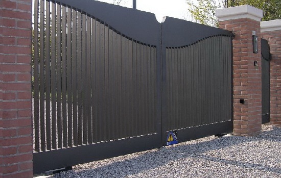 Купить новые ворота Абакан откатные в Ахтубинске по цене от 83176 руб