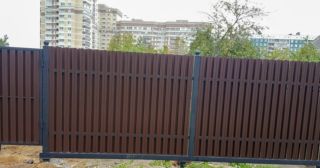 Купить распашные ворота из штакетника Ахтубинск, цена от 2756 руб.